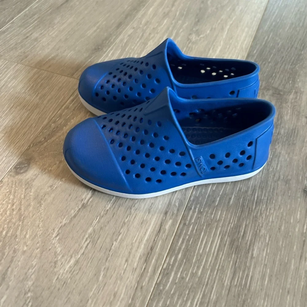 Toms comfortable stylish